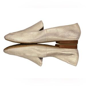 Donald Pliner Halia Champagne Loafers Size 10M
